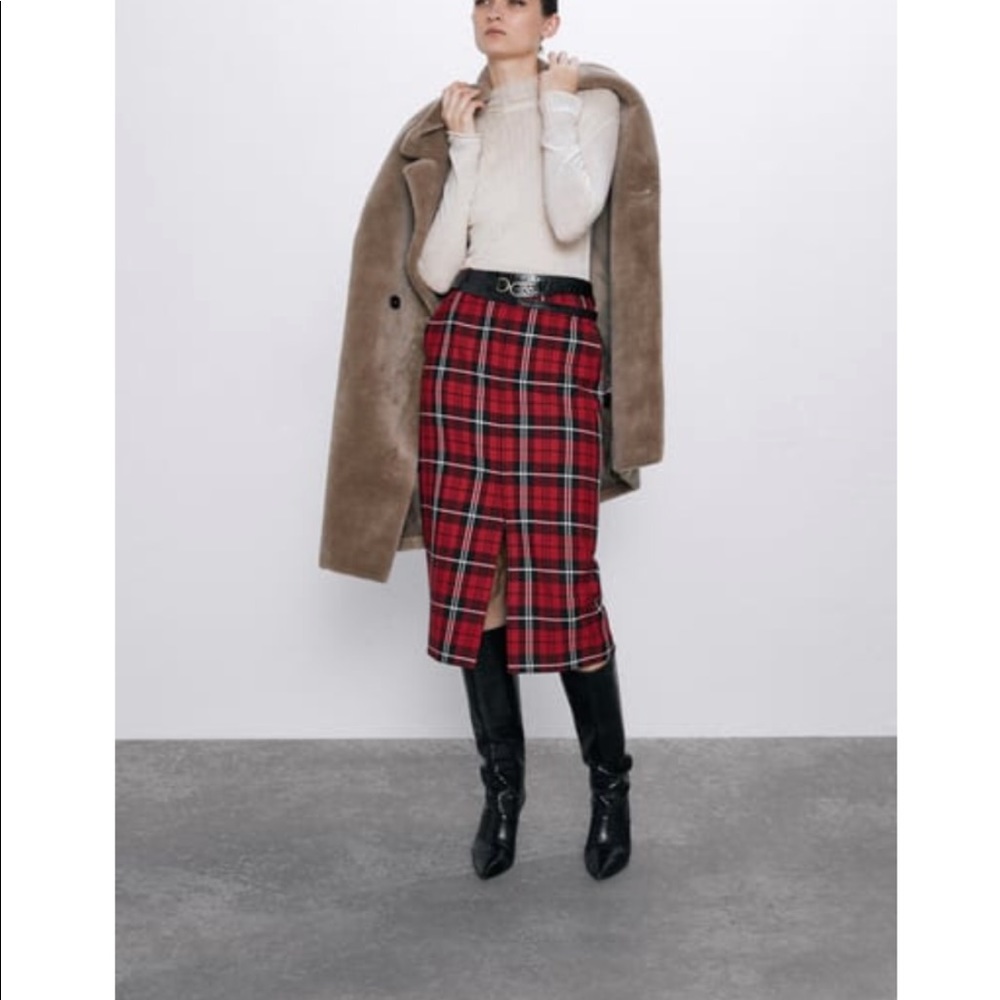 Plaid pencil skirt. New with tags!